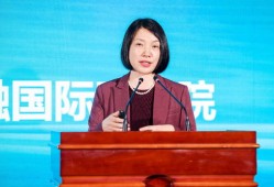 中央财经大学杨欢老师怎么样(中央财经大学张欢)