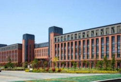 大连财经学院学校校园环境怎么样(大连财经学院位置偏吗)